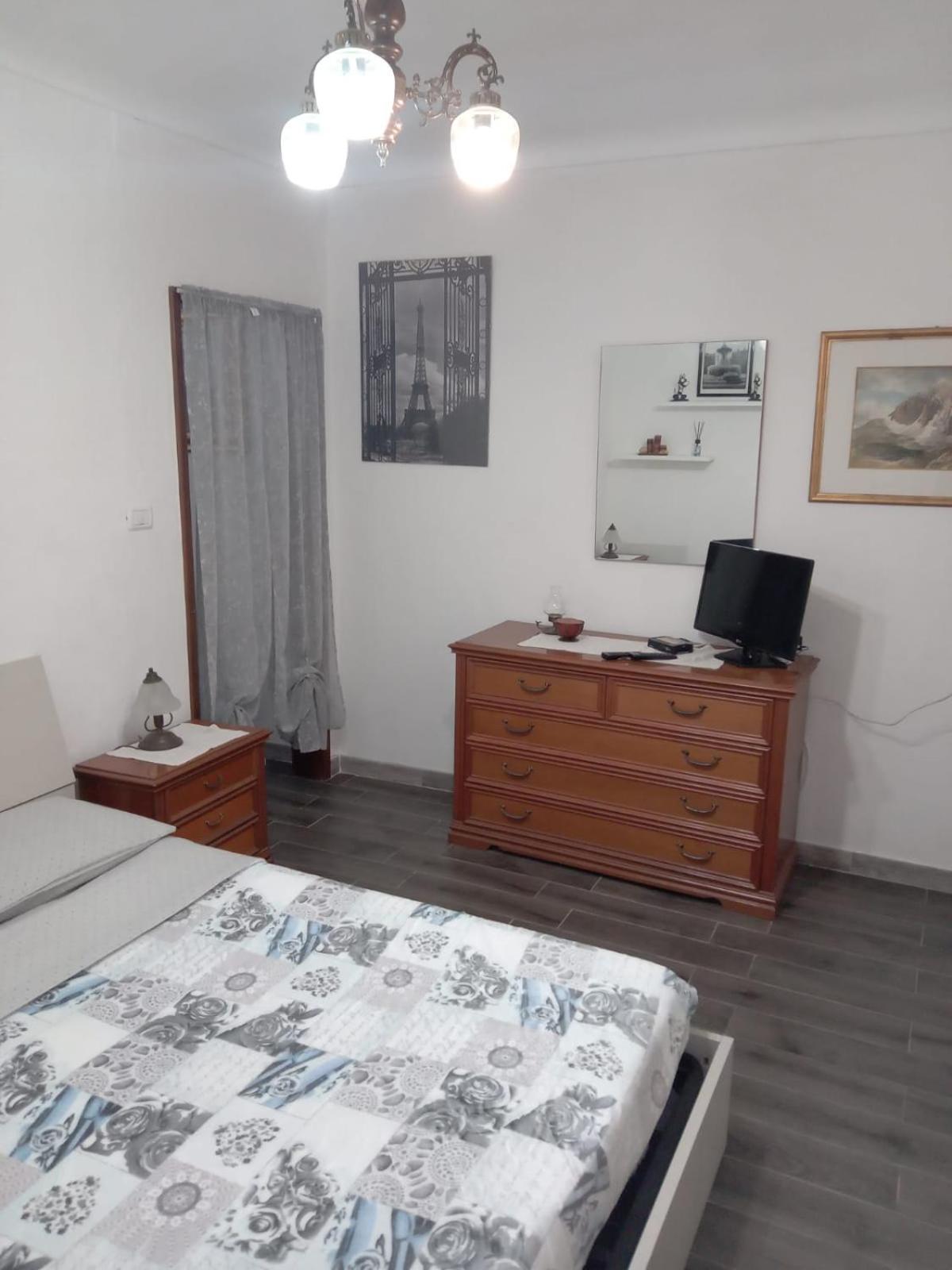 La Tana Di Pisolo Apartment *